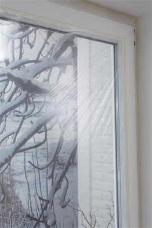 Samolepiaca termofólia do okna, 1,5 m x 4 m, TESA "tesamoll®"