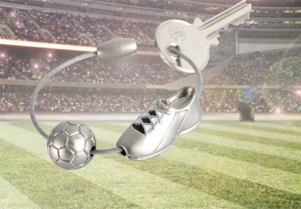 Kľúčenka, TROIKA "Kick" 2